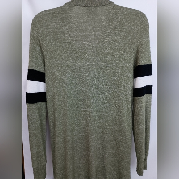 2/$30 DAYTRIP Green Knit Cardigan (#895) - Picture 5 of 7